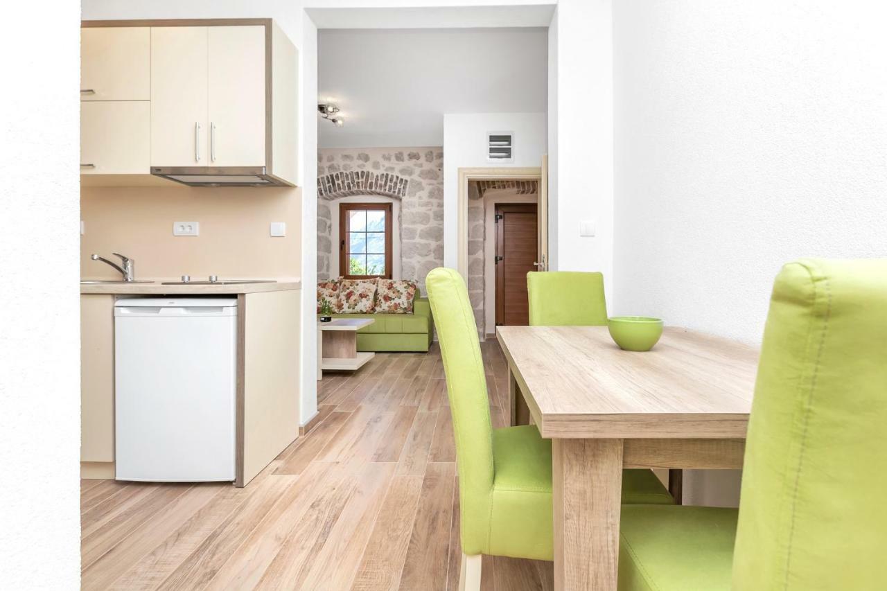 Apartments Mezini 11 Kotor Exteriör bild
