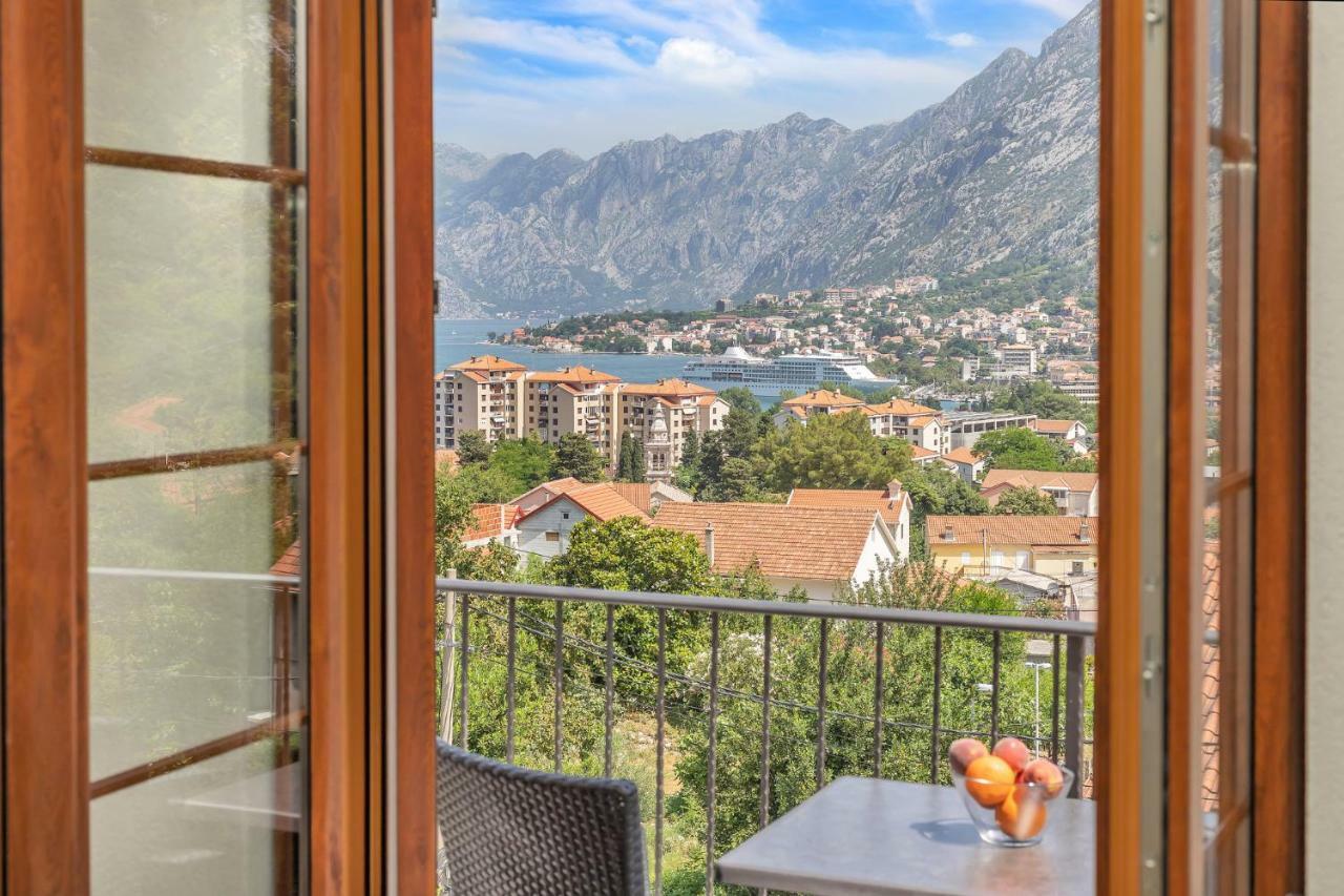 Apartments Mezini 11 Kotor Exteriör bild